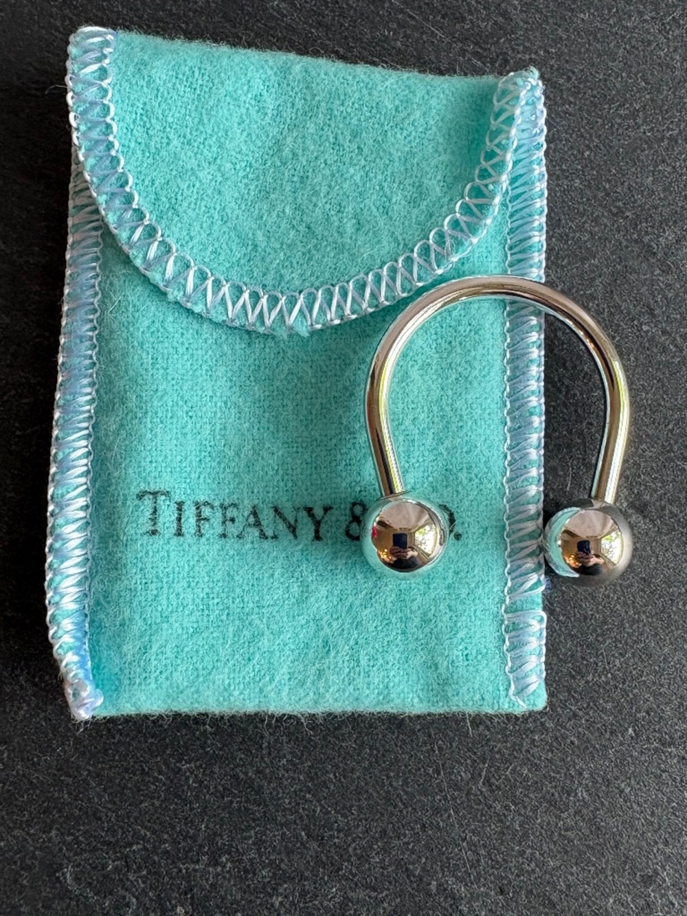 Vintage 1999 Tiffany & Co. Sterling Silver Horseshoe Screwball Keyring w/Pouch